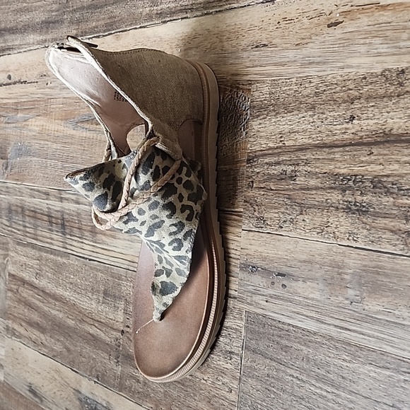 Very G Leopard Print Sandals Sz 11 - Picture 4 of 8